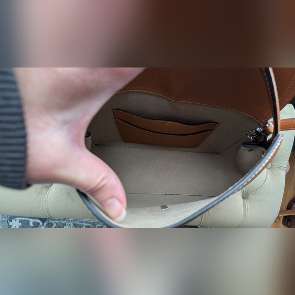 Toteme T-Lock Top Handle Bag Tan - Picture 13 of 15